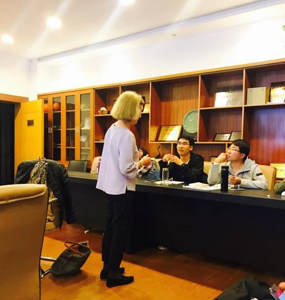 挪威奥斯陆大学著名教授Bente Christensen驻黄色网站
讲学 1.jpg